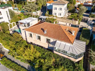 an overhead view of a house with a roof at New! Villa de luxe centre Cannes in Cannes
