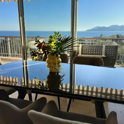 Cannes Blue Riviera Luxe