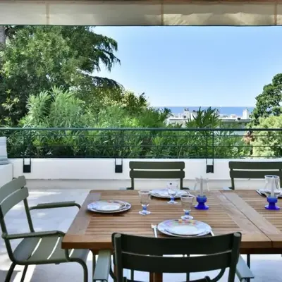 Résidence 4p Avec Grande Terrasse Et Piscine - 4P avec grande terrasse et piscine MAE-1693