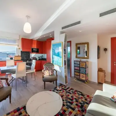 Top floor 3 Bedroom near the Croisette