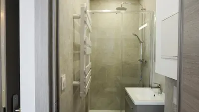 a bathroom with a shower and a sink at Proche Carlton & Croisette, Appartement 103 in Cannes